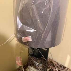 Table night with mirrors